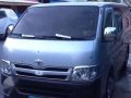 Toyota Hiace Commuter-1
