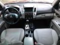 2010 Mitsubishi Montero GLS SE 4x4-7