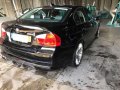 BMW 3 Series 325i AT Black 2006 For Sale-2