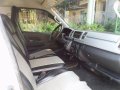 Toyota Hiace 2013 COMMUTER M/T-3