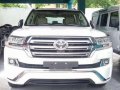 New 2017 Toyota Land Cruiser VX Limited V8 -1