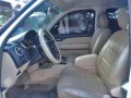2011 Ford Everest 2.5 At-1