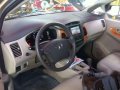 Toyota innova 2010 V-3