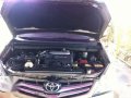 Toyota innova 2010 V-2