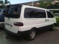 2000 Hyundai Starex AT White Van For Sale-3
