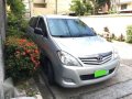 toyota innova j 2011-1