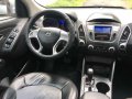 2011 Hyundai Tucson GLS AT Silver For Sale-9