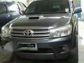 Toyota Fortuner 2009 3.0 G 4x4 AT Gray For Sale-3
