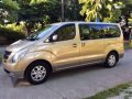 2011 Hyundai Grand Starex CRDi VGT Gold -1