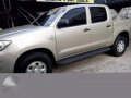Toyota Hilux E 2.5 D4D 2011 MT Beige For Sale-1