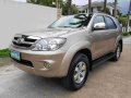 Toyota Fortuner 2006 G cream for sale -1