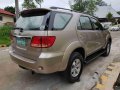 Toyota Fortuner 2006 G cream for sale -2