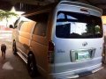 Toyota hiace GL grandia 2011-1