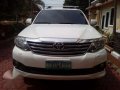 Toyota Fortuner G 2012 MT White SUV For Sale-0