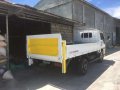 Isuzu Elf 12ft 4HL1 MT White Truck For Sale-2