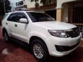 Toyota Fortuner G 2012 MT White SUV For Sale-1