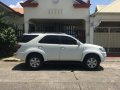 Toyota Fortuner 2009 SUV white for sale -2