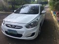 Hyundai Accent 2011 sedan white for sale -2