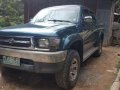 For sale 2001 Hilux SR5 4X4-1