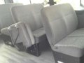 Toyota Hiace Commuter 2000 model diesel manual 18 seater-3