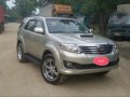 INNOVA G MATIC OR Fortuner 4x4 V-4