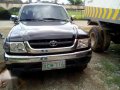 Toyota Hilux SR5 4x4 2002 MT Black For Sale-1