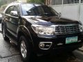 09 toyota fortuner g 4*2 gas automatic-1