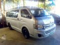 Toyota Hiace GL Grandia 2011 MT Silver -1