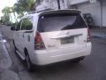 Toyoya Innova J 2006 2.5 MT White For Sale-4