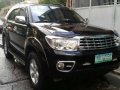 09 toyota fortuner g 4*2 gas automatic-0