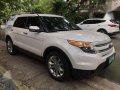 White Ford Explorer Limited 3.5L 4X4-2