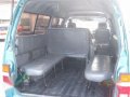 2010 nissan urvan shuttle-3