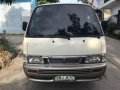 2004 Nissan Urvan Escapade 2.7 MT White -8