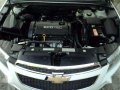 Chevrolet Cruze LS 2011 A.T White For Sale-5