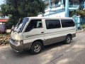 2004 Nissan Urvan Escapade 2.7 MT White -1