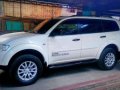 Mitsubishi Montero Gls-V 2012 AT White For Sale-1