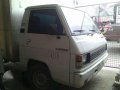 2003 Mitsubishi L300 Aluminum Van MT White -5