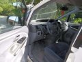 2001 Toyota Estima Previa AT White For Sale-4