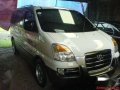 2006 Hyundai Starex Crdi Gold AT White For Sale-1