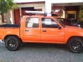 Toyota Hilux 1995 2.0 MT Orange For Sale-2