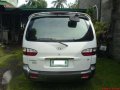 2006 Hyundai Starex Crdi Gold AT White For Sale-0
