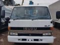 Isuzu Elf 4HG1 with 2.5T boom-1