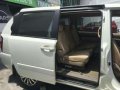 2011 Kia Carnival EX LWB A/T White For Sale-6