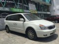 2011 Kia Carnival EX LWB A/T White For Sale-4
