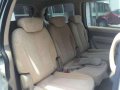 2011 Kia Carnival EX LWB A/T White For Sale-5