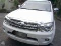 Toyota Fortuner 2010 4X2 G MT White For Sale-1