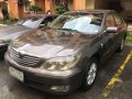 Toyota Camry 2.0 E AT 2004 Gray For Sale-0