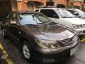 Toyota Camry 2.0 E AT 2004 Gray For Sale-2