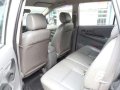 Toyota Innova J 2006 Diesel for sale -6