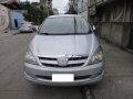 Toyota Innova 2006 silver van for sale -0